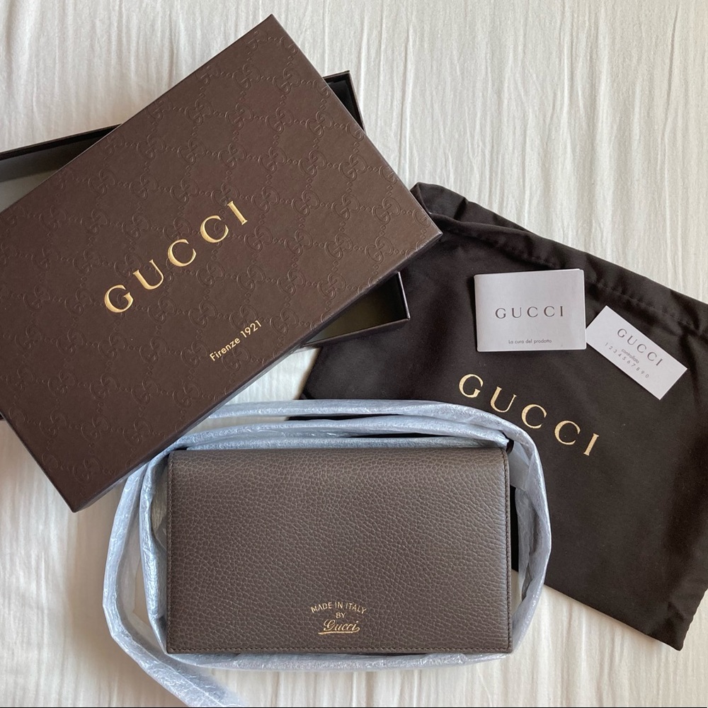 ✨PRICE DROP✨ Auth Gucci Wallet on Strap Crossbody
